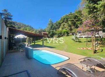 eaab353fc5a9b00c6092458894610d30f752f2ff · Casa com 2 dormitórios à venda, 105 m² por R$ 860.000,00 - Albuquerque - Teresópolis/RJ