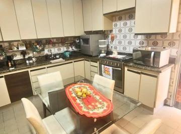 Casa · 275m² · 4 Quartos · 4 Vagas · Sobrado, Vila Zelina, São Paulo, SP