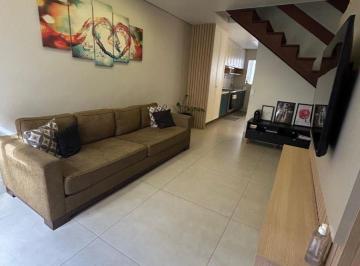 Casa de 3 quartos Venda R$ 750.000 · Casa reformada.
3 dormitórios, sendo 1 suíte e 04 vagas de garagem, no Condomínio Jardim das Palmas.