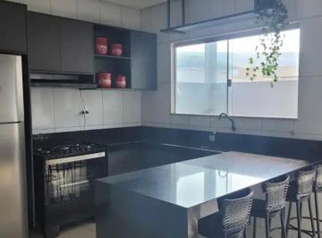 Casa de 3 quartos, Brumado · Casa planejada e mobiliada