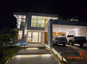 Casa · 450m² · 4 Quartos · 3 Vagas · Viva o privilégio de morar no Alphaville Maricá 1 ? Porteira Fechada!