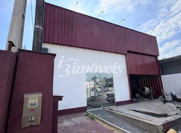 Comercial · 186m² · 2 Vagas · Galpão reformado para locação anual, com 186m², localizado no Bairro São Vicente, em Itajaí/SC, quas