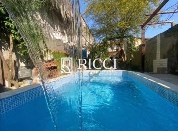 Foto 01 · Casa com piscina e área gourmet à venda em Santos-SP, Vila Mathias: 3 quartos, 2 salas, 2 banheiros,