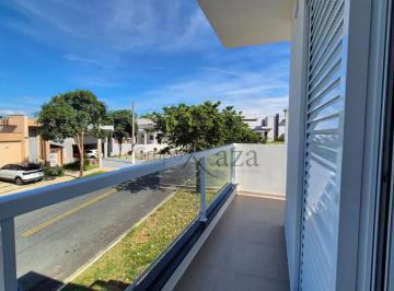 Casa de 3 quartos, Caçapava · Casa em Condomínio Reserva do Vale Caçapava 3 Dormitórios uma suíte 251m².