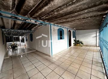 Casa · 390m² · 3 Quartos · 2 Vagas · Casa Ampla de Esquina 3 Quartos e Excelente Potencial Comercial no Setor Centro Oeste – Goiânia