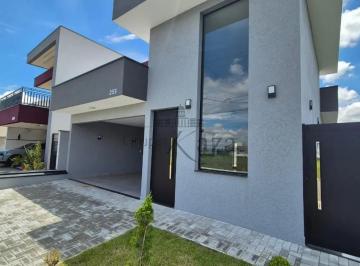 Casa de 3 quartos, Caçapava · Casa em Condomínio Reserva do Vale - Caçapava 3 Dormitórios uma suíte 250m².