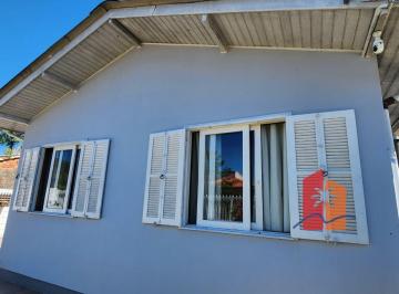 Casa de 3 quartos, Paulo Lopes · Casa de 150m² para Aluguel ANUAL em Paulo Lopes - SC