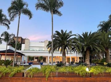 7ef7fc80a24605f4a1bc3ca72f2375284fbb19a8 · Casa com 7 dormitórios à venda por R$ 28.000.000,00 - Marina Guarujá - Guarujá/SP