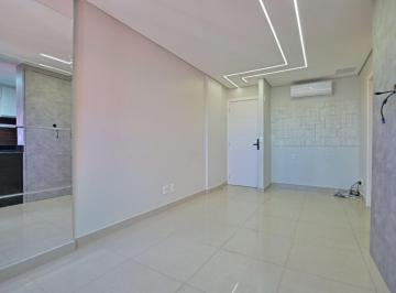 Apartamento de 2 quartos, Brasília · Duplex localizado no Lúcio Costa pronto para morar em prédio com elevador e vaga vinculada.