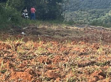 Terreno , Ibiúna · Ds(terreno rodeado pela natureza
