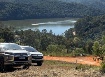 Terreno , Nazaré Paulista · Terreno com escritura individual, aceita financiamento bancário