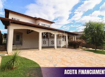 Apartamento · 450m² · 4 Quartos · 3 Vagas · Casa Jardim Botânico! 4 quartos, 3 suítes, reformada. Aceita financiamento. Energia Fotovoltaica.