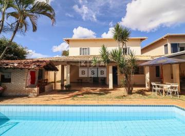 Apartamento · 300m² · 4 Quartos · 3 Vagas · Casa no Jardim Botânico! Com 4 quartos no Condomínio Parque Jardim das Paineiras.