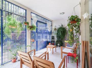 Apartamento · 256m² · 4 Quartos · 2 Vagas · Casa na Asa Sul! 4 quartos com 2 suítes e 2 vagas de garagem na SHIGS 707.