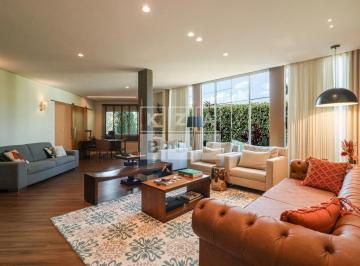 Apartamento · 630m² · 3 Quartos · 6 Vagas · Casa Térrea em Condomínio | Reformada | 3 Suítes | Piscina, Sauna e Espaço Gourmet - Arniqueiras