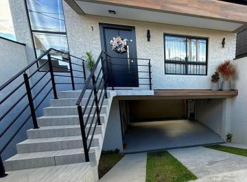 Casa de 3 quartos, Curitiba · Sobrado Moderno à Venda no Portão | 153 m² Privativos | 3 Quartos | Suíte | 4 Vagas