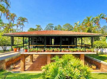 76bba632-705f-433f-a62e-55fc4fa009e6 · Deslumbrante casa para venda em Jardim Colibri com 4 quartos, sendo 2 suítes, 464m²