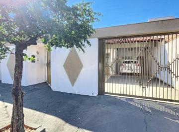 Casa · 200m² · 4 Quartos · 3 Vagas · Casa para alugar em Londrina, Universitário, com 4 quartos, com 200 m²