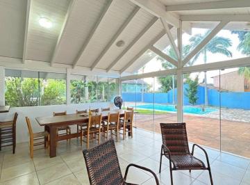 Casa · 360m² · 4 Quartos · 4 Vagas · Casa de 5 dormitorios, á venda no bairro Vila Nova, Porto Alegre