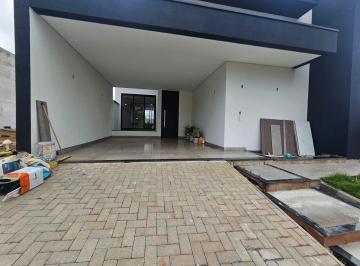 Casa · 133m² · 3 Quartos · 4 Vagas · Casa de Condomínio para venda em Parque Laranjeiras de 133.00m² com 3 Quartos, 1 Suite e 4 Garagens
