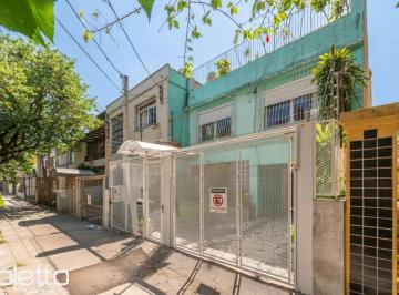 Casa · 257m² · 3 Quartos · 3 Vagas · Casa 3 quartos, 2 suítes, 3 vagas no Rio Branco