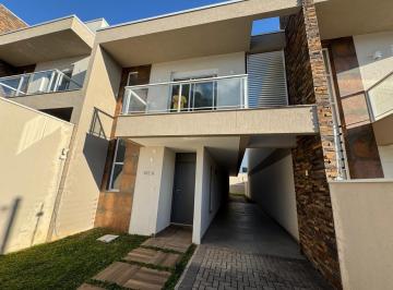 Casa · 180m² · 4 Quartos · 3 Vagas · Sobrado não geminado com amplo terreno no Pilarzinho