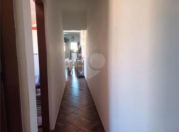 Casa · 212m² · 5 Quartos · 1 Vaga · Sobrado para venda em Bairro Inválido de 212.00m² com 5 Quartos e 1 Garagem