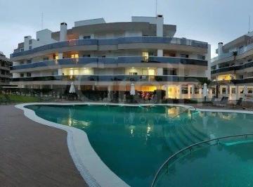 Apartamento · 74m² · 2 Quartos · 1 Vaga · Apartamento de 74m² com 2 quartos sendo 1 suíte em Jurerê.