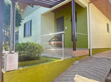 Casa · 3 Quartos · 3 Vagas · Casa no Bairro Cinquentenário em Farroupilha/RS
