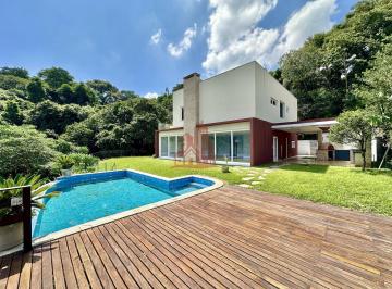 Casa · 493m² · 4 Quartos · 5 Vagas · Casa moderna com 4 suítes, piscina e vista panorâmica em Carapicuíba