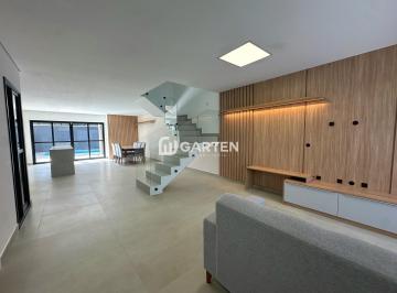 Casa · 166m² · 3 Quartos · 1 Vaga · Sobrado com 3 quartos e 1 suíte à venda em Matinhos/PR