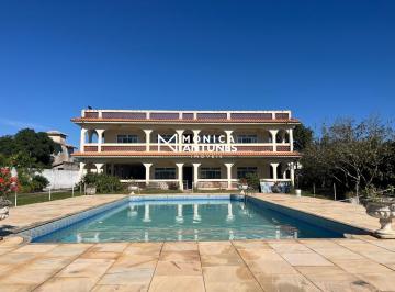 Casa · 1778m² · 7 Quartos · 2 Vagas · Casa com 7 Quartos, 5 Suítes | Ideal para Pousada, Clínica ou Airbnb | Itaipuaçu
