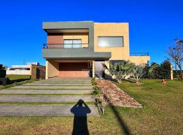 Casa · 327m² · 5 Quartos · 4 Vagas · Sobrado Mobiliado com 5 Dormitórios, Piscina Aquecida | Ninho Verde II