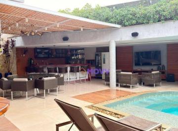 95a365163b8afdf376473fef620dab3426853952 · Casa espetacular no Aruã