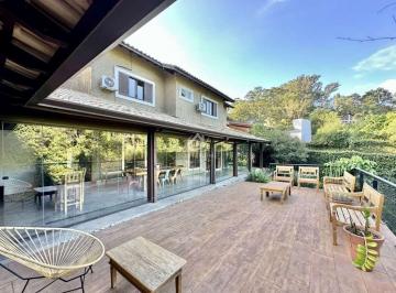 Casa · 355m² · 3 Quartos · 4 Vagas · Casa de Condomínio com 3 quartos, Chácara dos Lagos - Carapicuíba