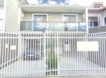 Casa · 219m² · 3 Quartos · 4 Vagas · Sobrado com 3 Dormitórios, 1 Suíte, 219 m², à venda por R$ 790.000 - Fazendinha, Curitiba (PR)