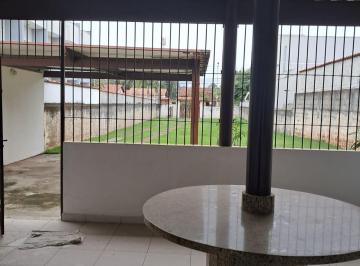 Casa · 126m² · 3 Quartos · 6 Vagas · "Localização nobre, terreno amplo e versátil!!'
