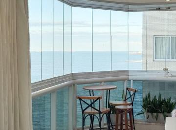 Apartamento · 240m² · 3 Quartos · 3 Vagas · Cobertura duplex de 240m², 3 quartos, 1 suíte, lazer privativo e 3 vagas de garagem