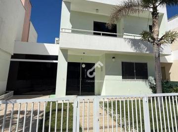 Foto-0 · BURAQUINHO, Lauro de Freitas. Duplex composto de 4 quartos sendo 3 suítes superiores e 1 quarto tér
