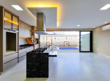 Casa · 300m² · 3 Quartos · 4 Vagas · Quinta do Lago 2 - Casa nova com 3 suítes, quintal amplo e toda climatizada
