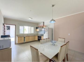 Casa · 252m² · 3 Quartos · 3 Vagas · Casa à venda 3 quartos 1 suíte - R$848.000 Jd. Maracanã - Valinhos SP
