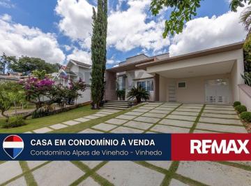 Casa · 408m² · 3 Quartos · 4 Vagas · Casa dos Sonhos: 3 Suítes e Lazer Completo!