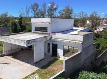 Casa · 249m² · 3 Quartos · 4 Vagas · Oportunidade única em fase final de obra no Condomínio Reserva dos Jatobás em Louveira - Louveira/SP