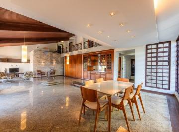Casa · 574m² · 5 Quartos · 6 Vagas · Casa com 5 suítes na QI 4 Lago Norte