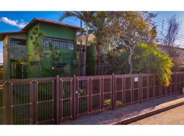 Casa · 574m² · 5 Quartos · 6 Vagas · Casa com 5 suítes na QI 4 Lago Norte