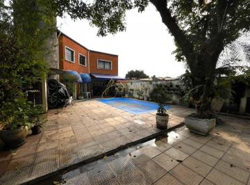 Casa · 371m² · 3 Quartos · Casa Exclusiva com 3 quartos a venda na vila Olimpia.