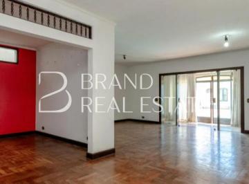 Casa · 550m² · 5 Quartos · 4 Vagas · Casa à venda no Campo Belo com 550m² 4 suítes, 4 vagas, Espaço Gourmet com piscina.