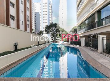 Apartamento · 130m² · 3 Quartos · 2 Vagas · Apartamento para locação com 130m² em Moema - São Paulo.