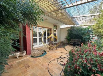 Casa · 465m² · 5 Quartos · 4 Vagas · Casa à venda em Campinas, Jardim Chapadão, com 5 quartos, com 465 m²