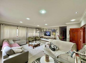 Casa · 280m² · 3 Quartos · 4 Vagas · CASA TÉRREA. 3 Quartos/1 suite + apto hóspedes e gourmet.